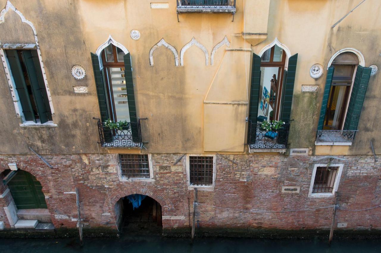 Apartment Italiahaus - Ca' Olivo Loft With Canal View In Rialto Venedig