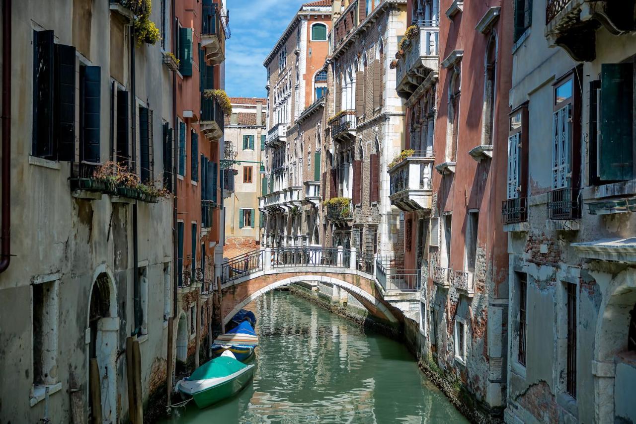 Italiahaus - Ca' Olivo Loft With Canal View In Rialto Venedig
